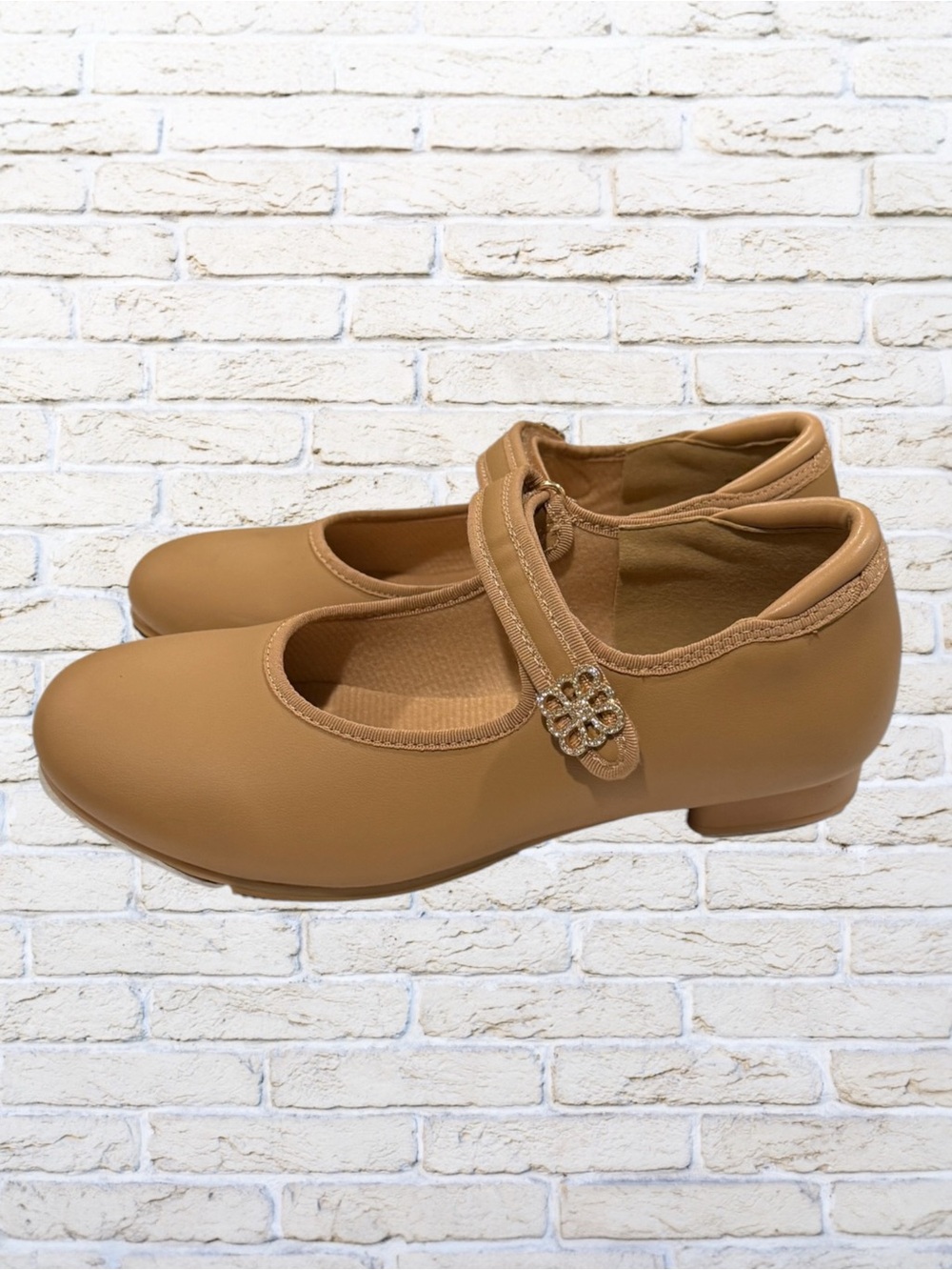 Kids Stelle Beige Tan Tap Shoes with Floral Buckle Size 3 ML